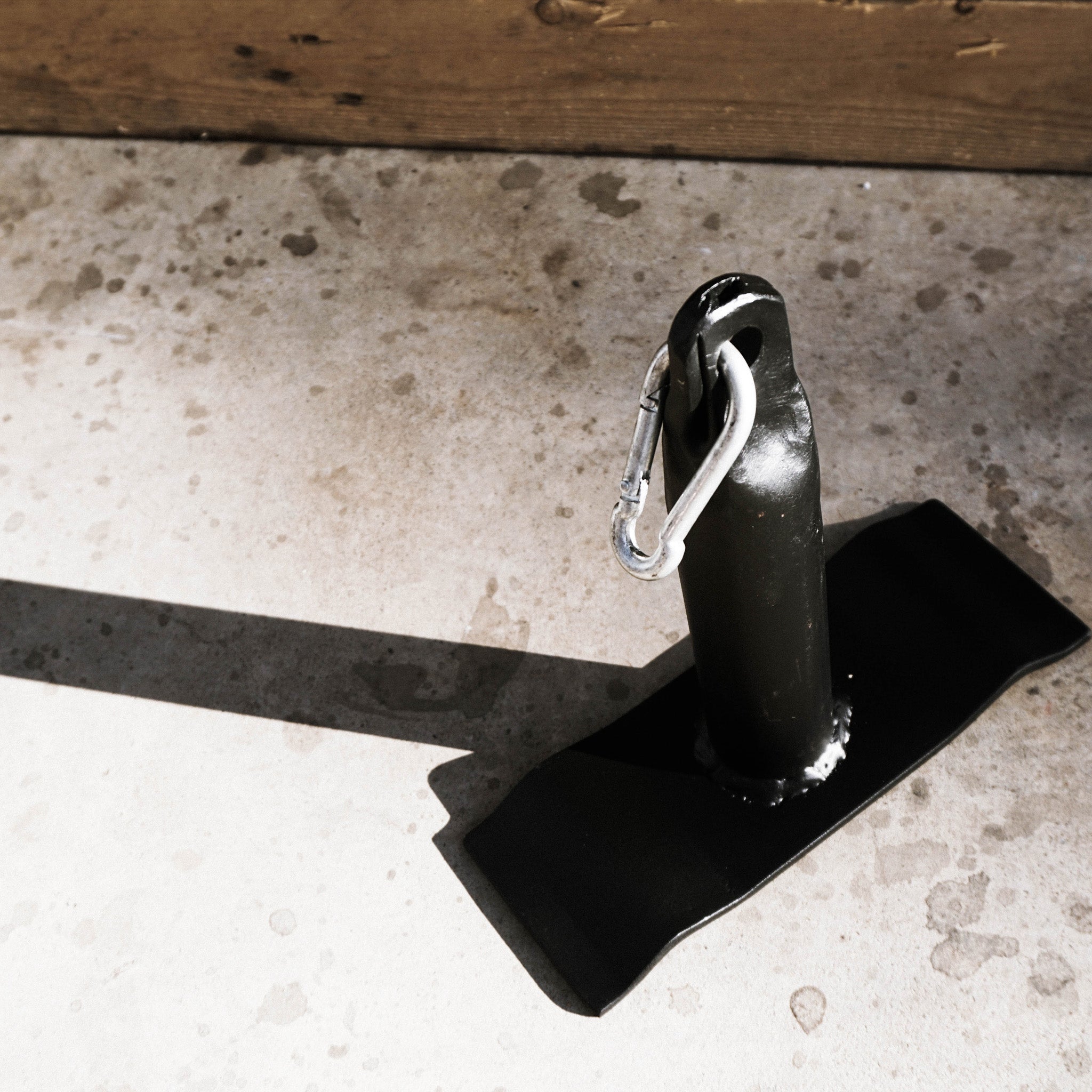 Short loading pin – Stand or Submit